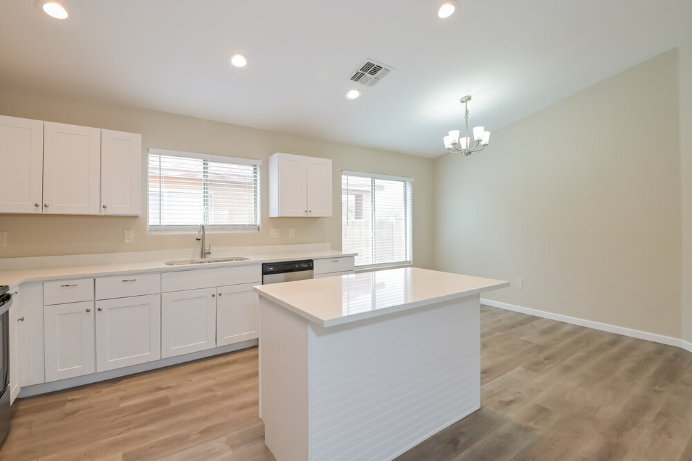 Building Photo - 2399 E Calle Arroyo Lindo