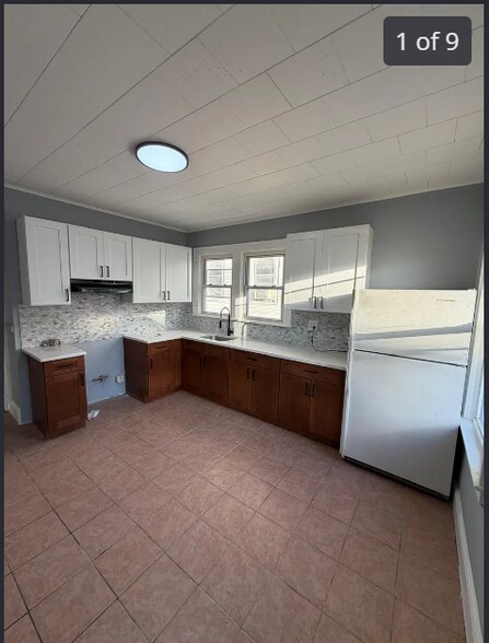 Primary Photo - 37 Breakenridge Terrace