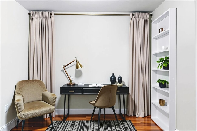 Building Photo - 140 Cypress Club Dr