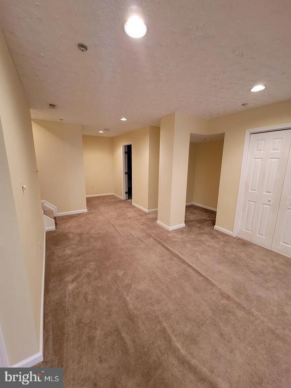 Building Photo - 12339 Sweetbriar Pl