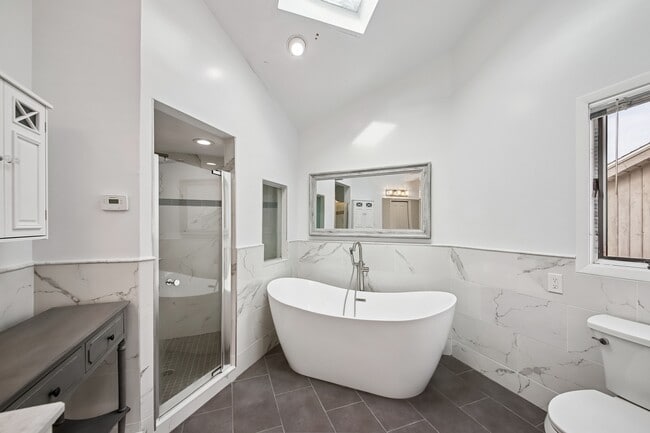 Building Photo - 11 Hudson Terrace