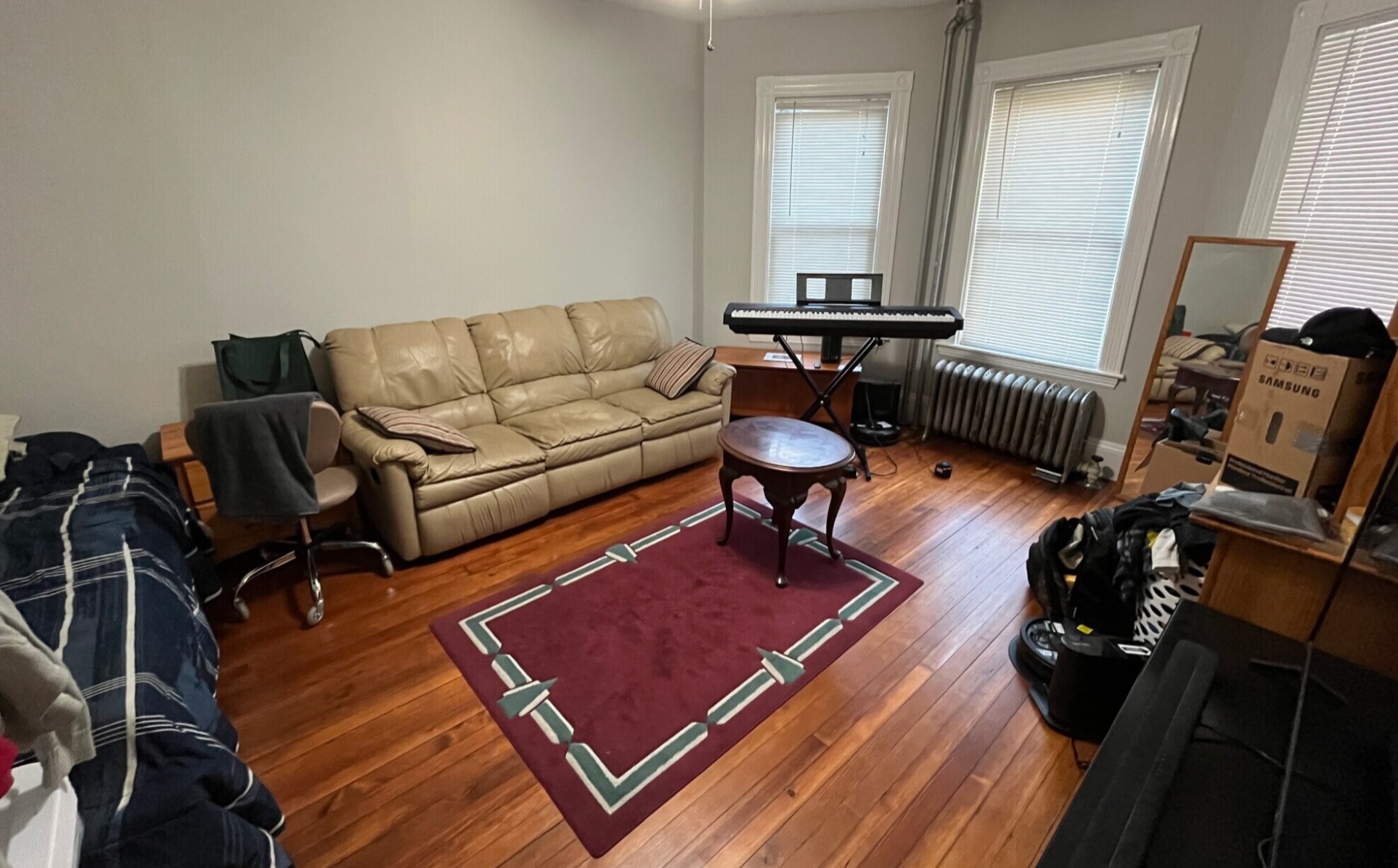 Building Photo - 10 Carmel St