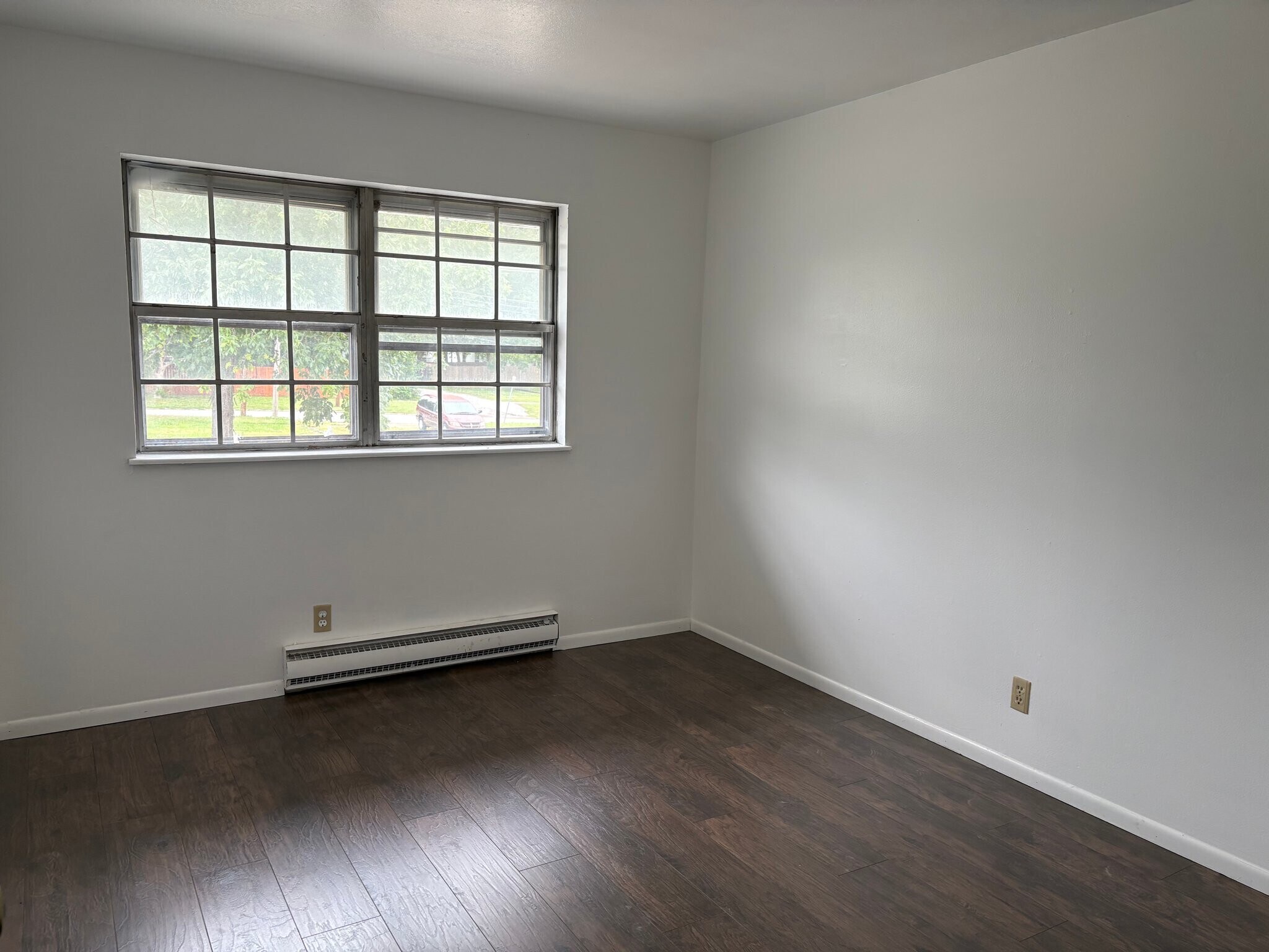 Building Photo - 505 S Poplar St