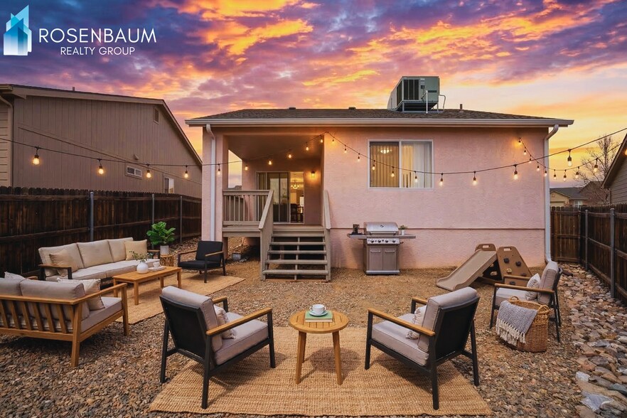 Building Photo - Beautiful 2-bedrooms, 2-baths duplex in Prescott Valley!