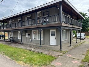 Building Photo - 205 E Main St