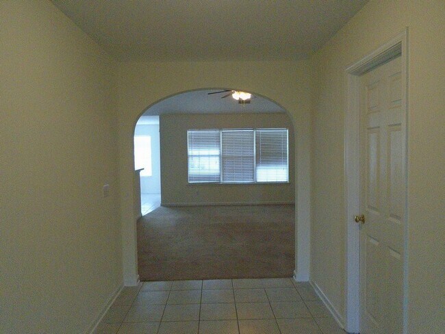 Building Photo - 153 Pickett Creek Ln