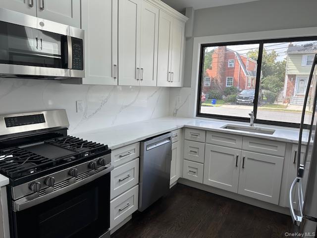 Building Photo - 14 Pequot Ave