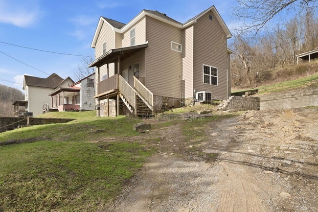 Building Photo - 45 Lincoln St