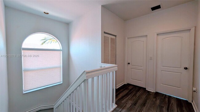 Building Photo - 2151 NE 37th Terrace