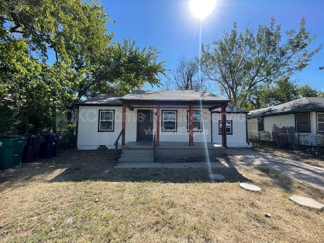 Building Photo - 1304 NW 99th St