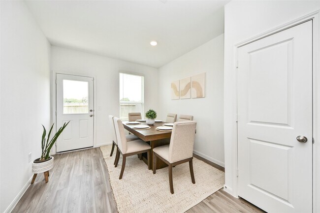 Building Photo - 23663 Cranberry Grader Ln