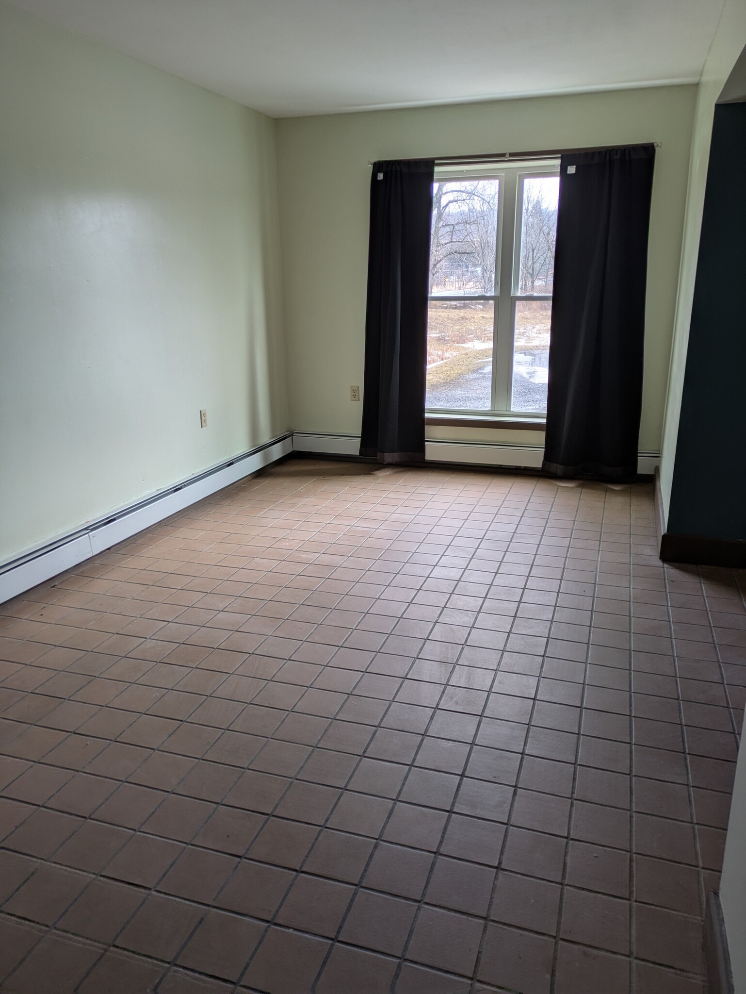 Building Photo - 597 E Enfield Center Rd