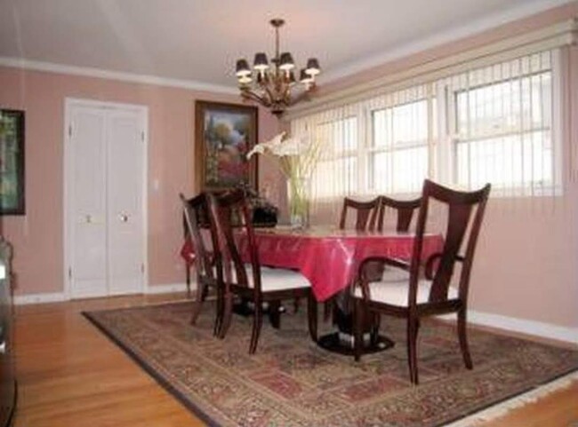 Dining Room - 6747 N Harding Ave