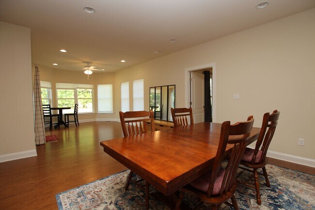 Building Photo - Maintenance Free Living!