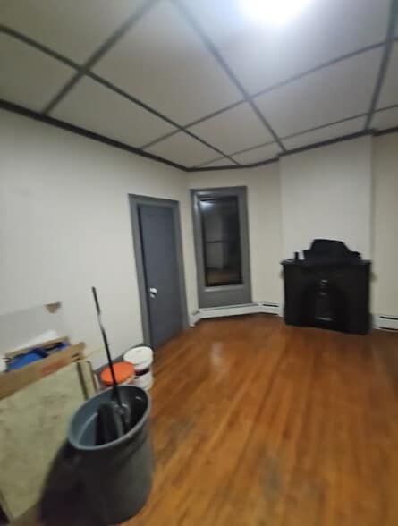 Building Photo - 220 Church St