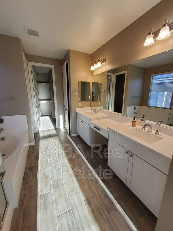 Building Photo - 704 N 152nd Dr