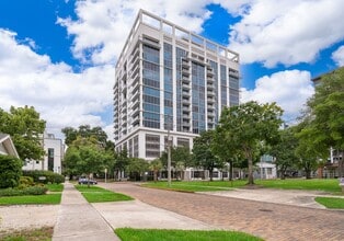 Building Photo - Beautiful 1BR/2BA Luxury High-Rise Condo in Downtown Orlando - Star Tower!