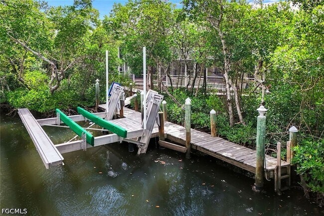 Building Photo - 21580 Indian Bayou Dr