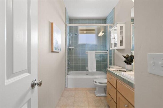 Building Photo - 184 Cypress Park