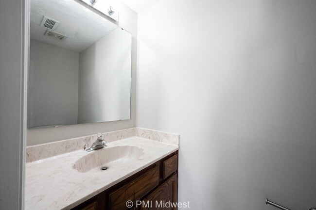 Building Photo - "Spacious 4-Bedroom Gem on Pillory Drive w...