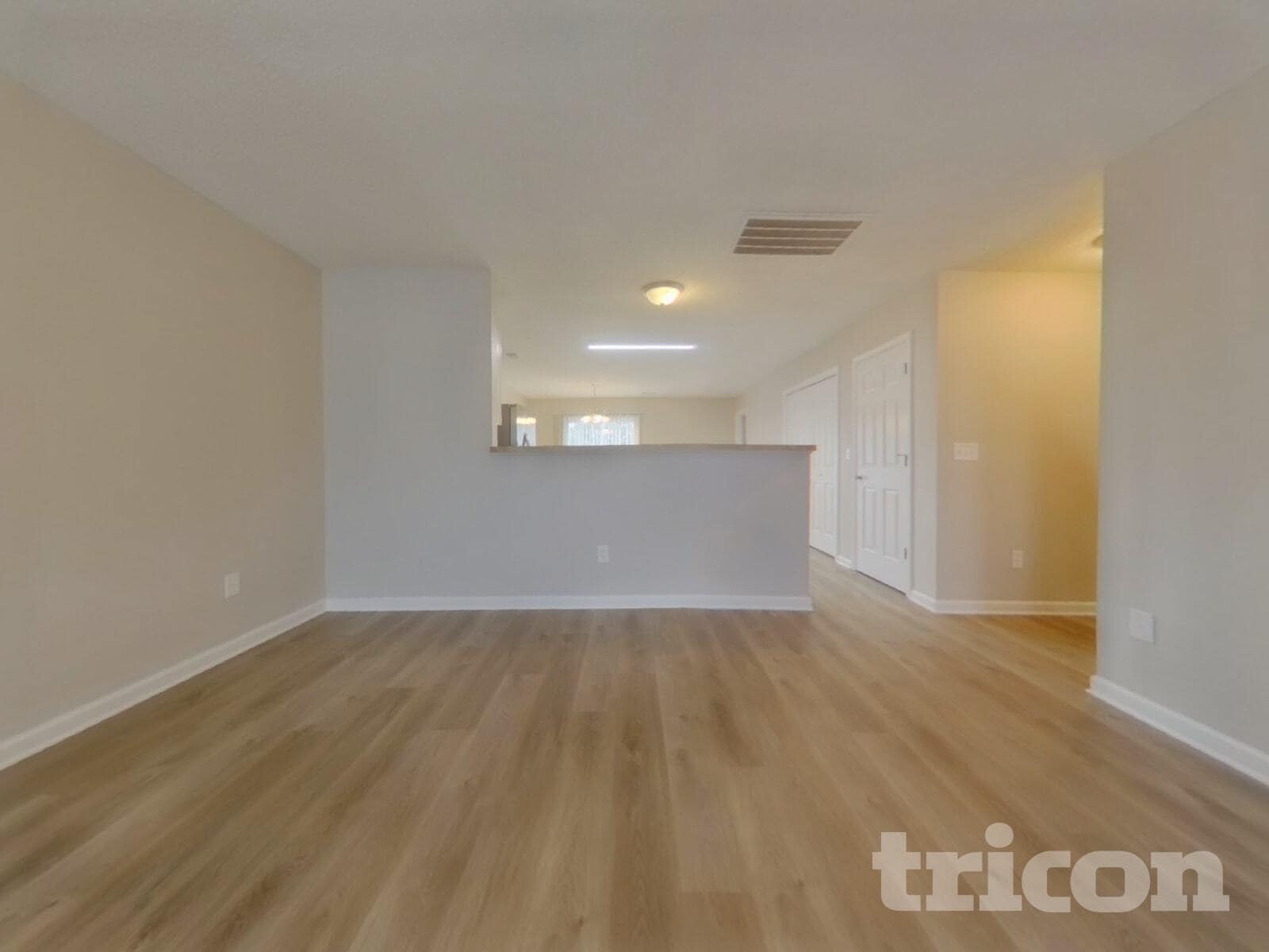 Building Photo - 558 Robins Egg Dr