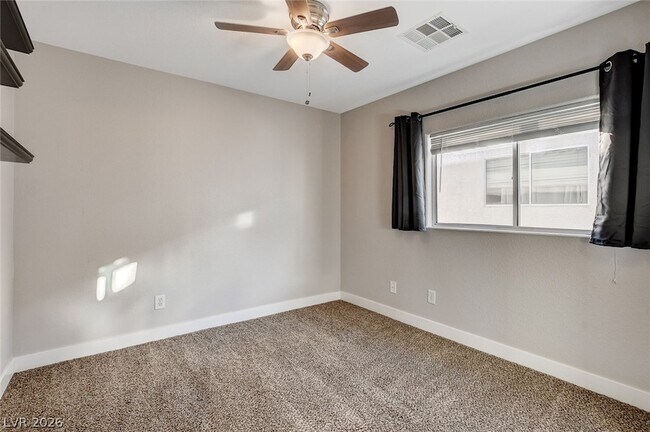 Building Photo - 3233 Brayton Mist