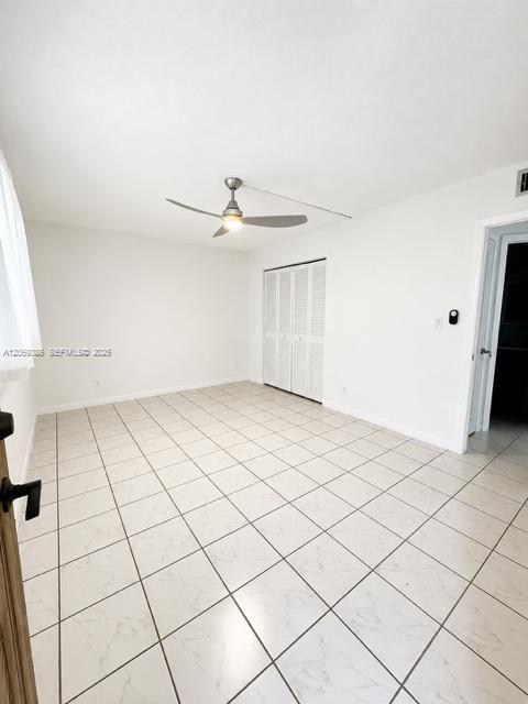 Building Photo - 610 Tennis Club Dr