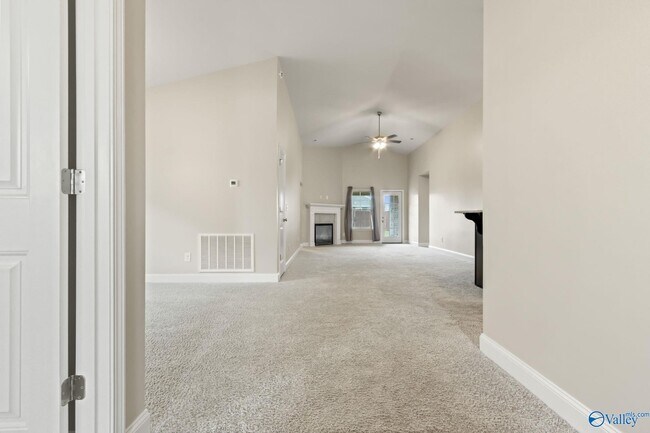 Building Photo - 122 Ardsley Dr