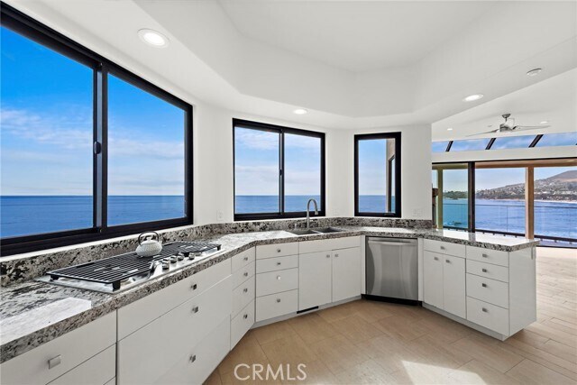 Building Photo - 715 Ocean Front