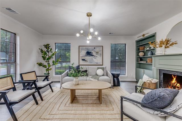 Building Photo - 5848 Kenwood Ave