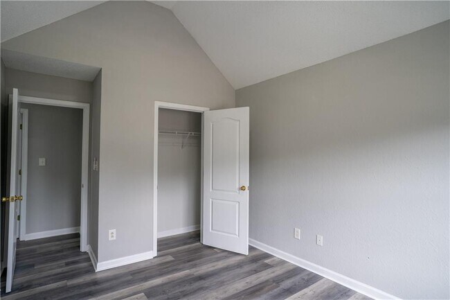 Building Photo - 3243 Newtons Crest Cir