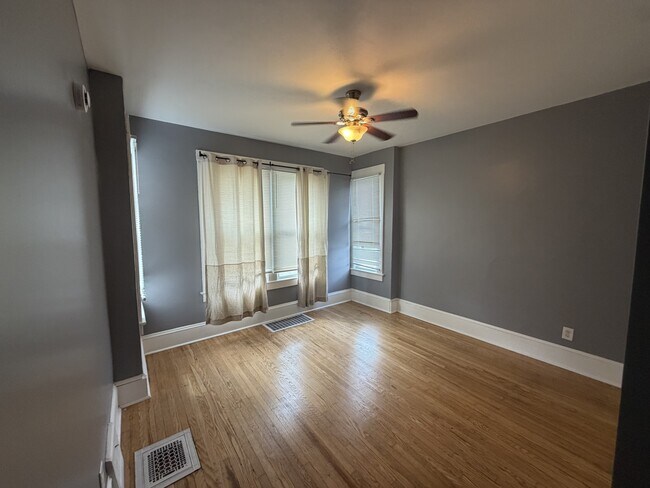 Building Photo - 2160 Alger Rd