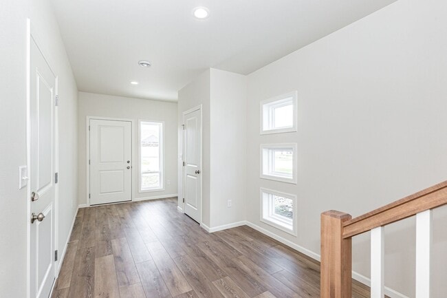 Building Photo - 3-bedroom, 3-bathroom West Fargo Single-Family Home w/ 3 Stall Garage