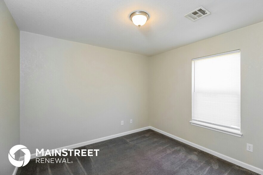 Building Photo - 4404 SE 86th St