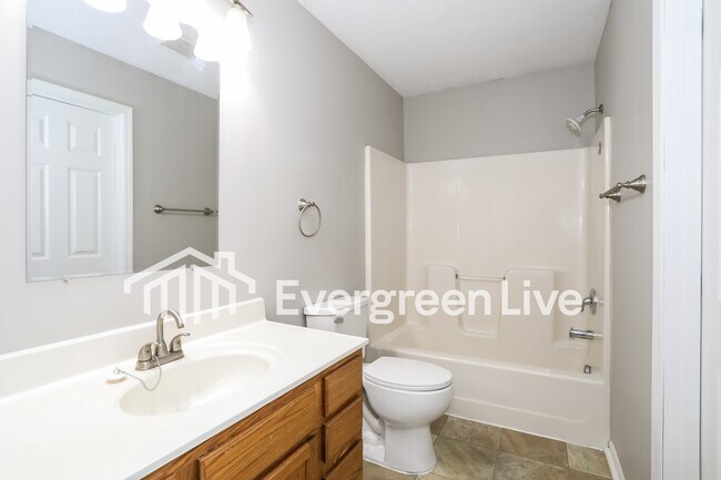 Building Photo - 34 Timberline Ct