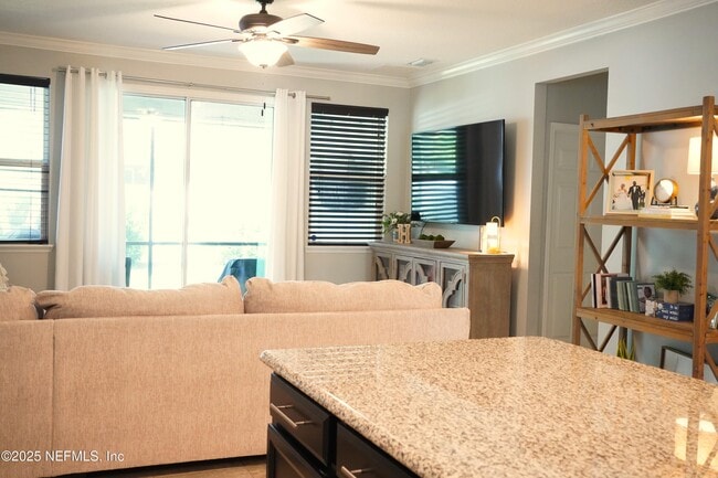 Building Photo - 14629 Serenoa Dr
