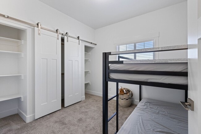 Building Photo - $300 off first month for February move-ins - BRAND NEW 3 BED 2.5 BATH HOMES IN ST ANTHONY