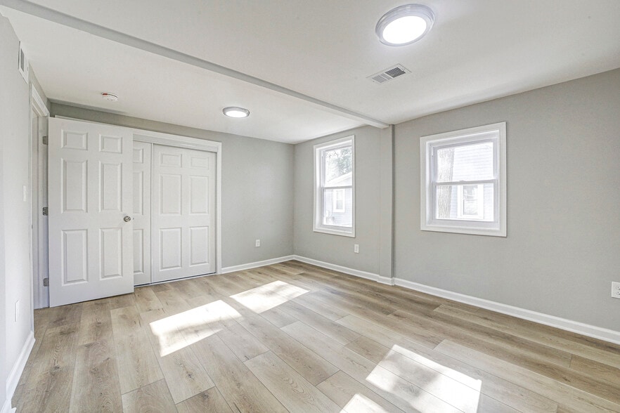 Building Photo - 3828 8th St