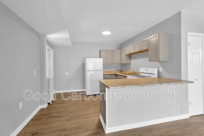 Building Photo - 2100 Delaware Ave