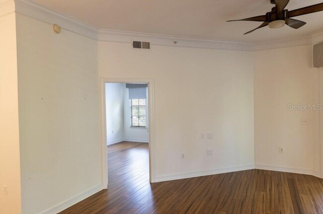 Building Photo - 501 Mirasol Cir