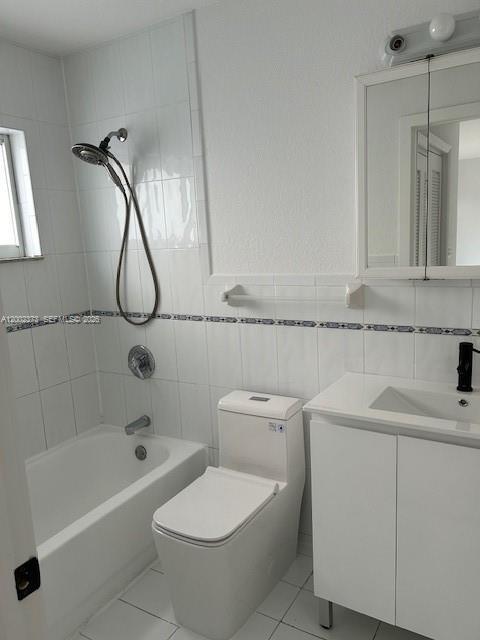 Building Photo - 3165 SW 26th St