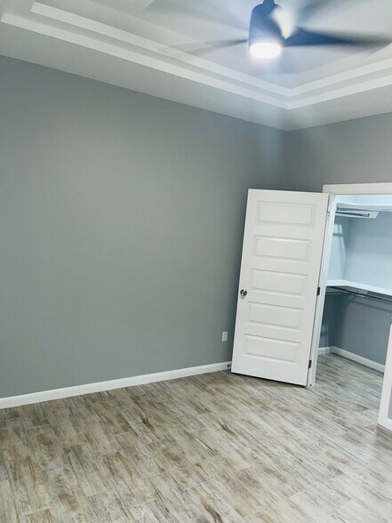 Building Photo - 1608 Angelina Dr