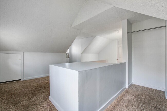 Building Photo - 2135 Burlington Avenue Apt #C, Charleston,...