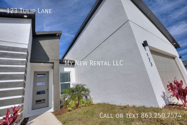 Building Photo - 123 Tulip Ln