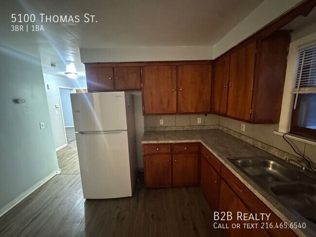 Building Photo - 5100 Thomas St