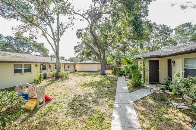 Building Photo - Seminole 10866
