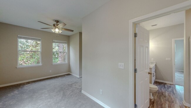 Building Photo - Beautiful 2/2 stand alone home in Santa Ro...