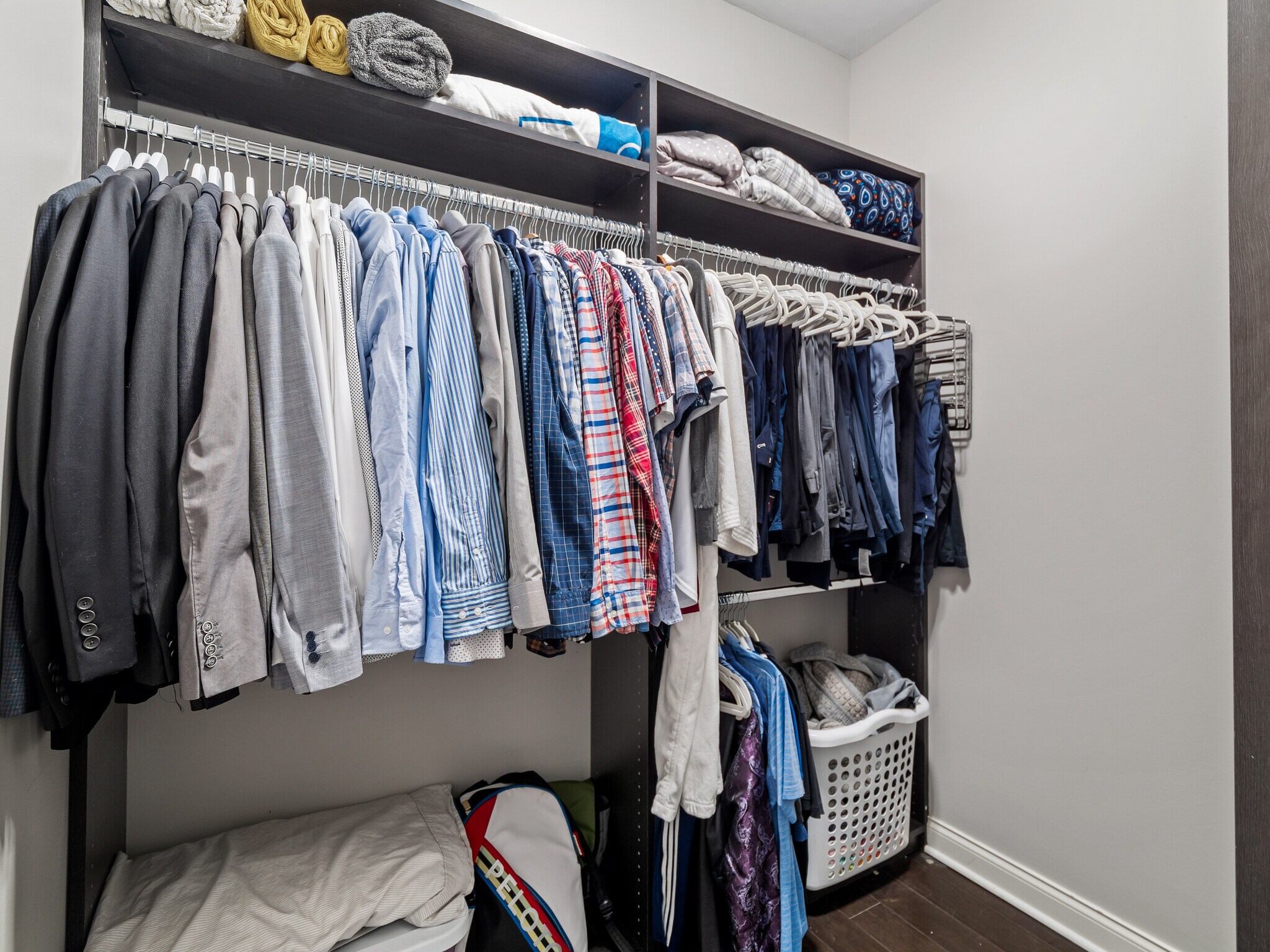 Building Photo - 1471 Lindazzo Ave