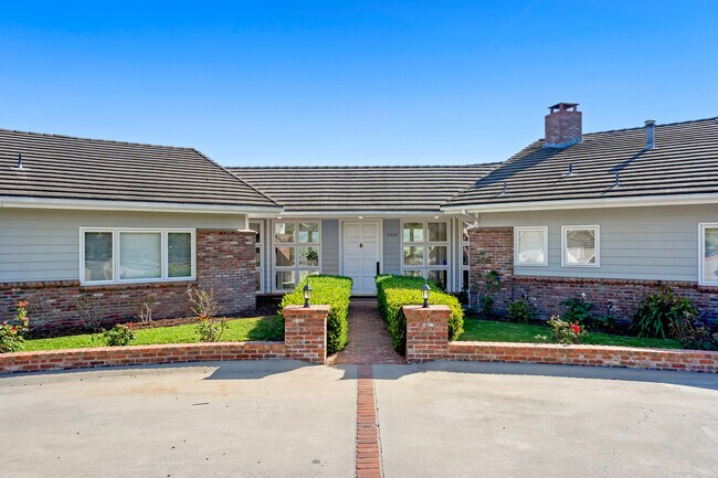 Building Photo - 13922 Foothill Rd