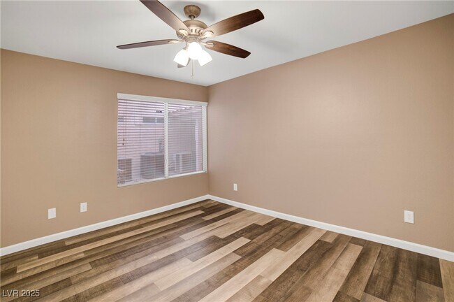 Building Photo - 8450 Alta Dr